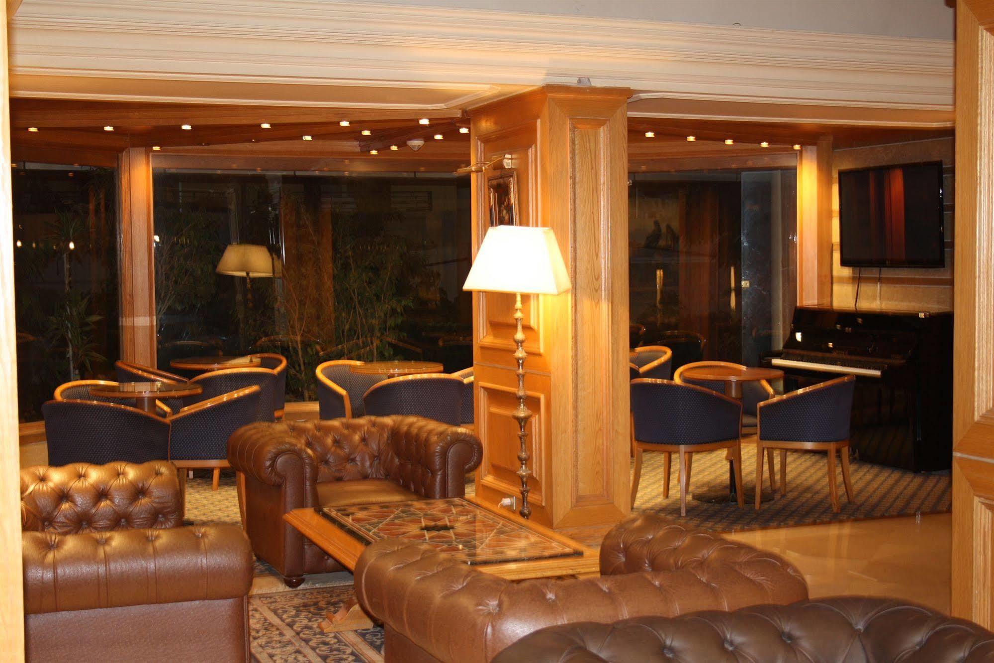 Grand Hotel Beirut Beirute Exterior foto