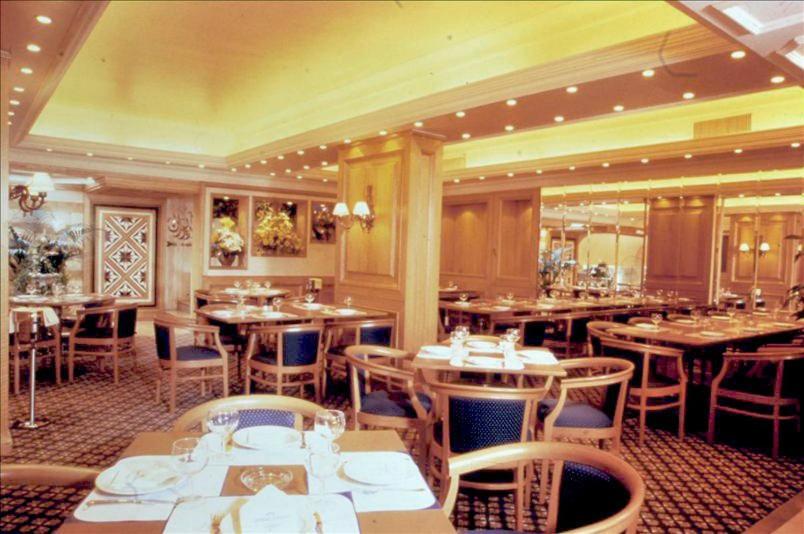 Grand Hotel Beirut Beirute Exterior foto